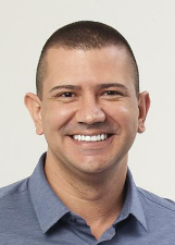 Retrato de DOUGLAS RUAS