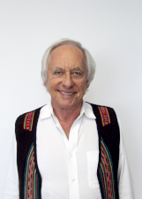 Retrato de CARLOS MINC