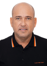 Retrato de BINHO GALINHA