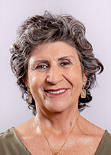 Retrato de IRINY LOPES