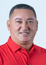 Retrato de LEANDRO MOURA