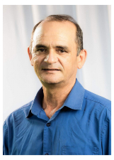 Retrato de FÉLIX BISPO