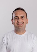 Retrato de HUGO ANUNCIATO