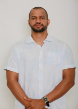 Retrato de HILTON BARROS