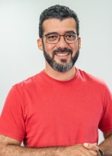 Retrato de ANDRÉ KAMAI