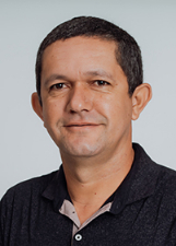 Retrato de SALATIEL MAGALHÃES