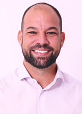 Retrato de DOLGLAS LEITE