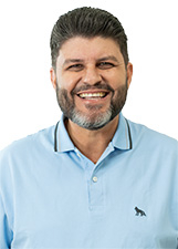 Retrato de ZEZINHO DA FARMACIA