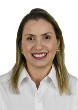 Retrato de DÉBORA QUEIROZ