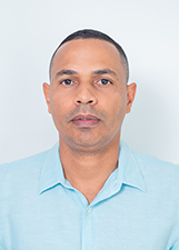 Retrato de CARLOS ALESSANDO LÊ DA OBRA