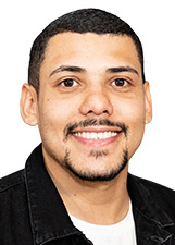 Retrato de LEANDRO LELE
