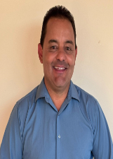 Retrato de ZÉ NEVES