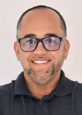 Retrato de REINALDO MAGALHAES