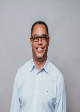 Retrato de NENZINHO LIMA