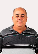 Retrato de WALDINEY