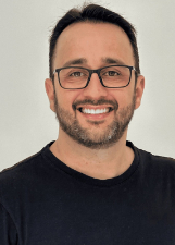 Retrato de ALÊ FERRAZ