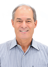 Retrato de DÉLIO ALVES