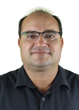 Retrato de RONI CONTADOR