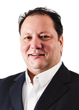Retrato de DR FRED CAMBRAIA