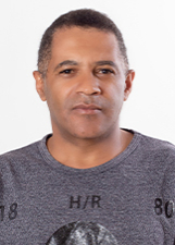 Retrato de DIVAZIN DA OFICINA