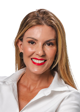 Retrato de FLÁVIA BORJA