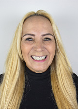 Retrato de VANIA COUTO