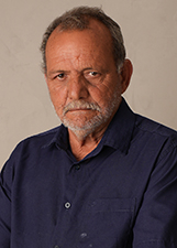 Retrato de CEZAR MOURA