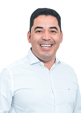 Retrato de MAURÍCIO ALMEIDA