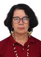 Retrato de LÚCIA HELENA
