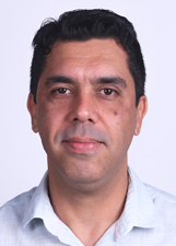 Retrato de LEO AMORA