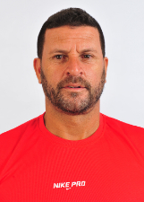 Retrato de LUCIANO TOLEDO