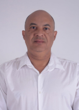 Retrato de LÉO CRUZ