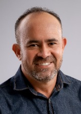 Retrato de CHARLES ROCHA