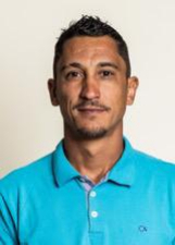 Retrato de GUSTAVO LOPES