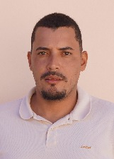 Retrato de U DO SANTANA