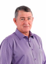 Retrato de RÉGIS MENINO