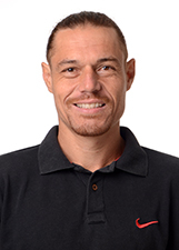 Retrato de CÉSAR FONSECA