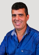 Retrato de EDMILSON