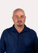 Retrato de JÚLIO RESENDE