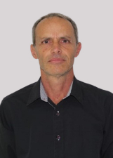 Retrato de JÚLIO RESENDE AMIGO DE VERDADE