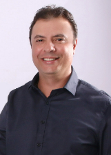 Retrato de TIAGO SANTIN