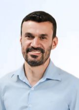 Retrato de LEO SANGLARD