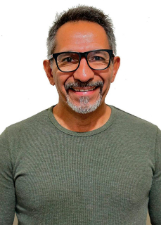 Retrato de GILSON MARTINS
