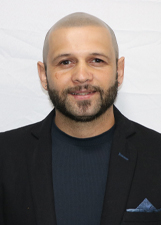 Retrato de LEANDRO PERÁZIO