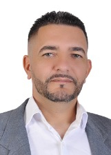 Retrato de CHARLES JARDIM