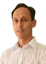 Retrato de ADENIR DIAS