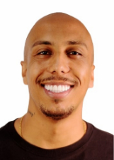Retrato de ERIVELTON SONHO DE RUA