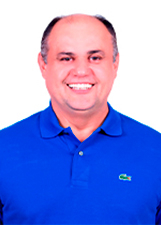 Retrato de JAIRO HOLANDA