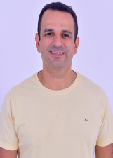 Retrato de ADRIANO COUTINHO
