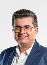 Retrato de DINAMAR GUERRA